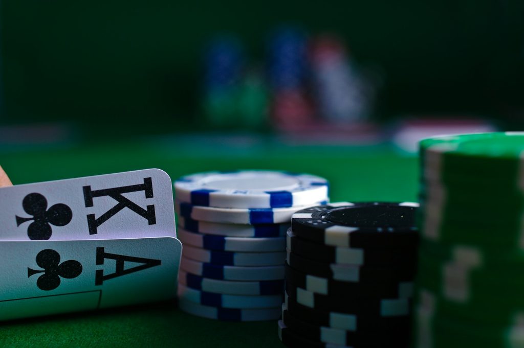 The Psychology of Online Casino Play: How to Stay Cool When the Stakes Rise
